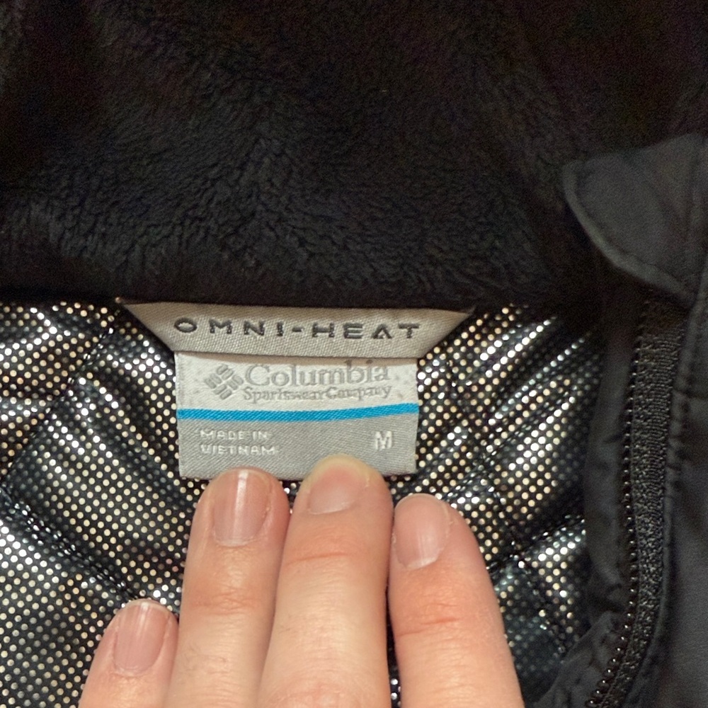 Columbia Quilted Hooded Jacket - Picture 2 of 9